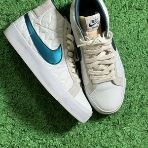 Nike SB Blazer Zm Mid EK White Leather Mid-Top Sneakers with Teal Swoosh